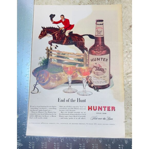 Hunter Fine Blended Whiskey Vintage Print Ad 40s Horse Jumping End of Hunt - Picture 3 of 6